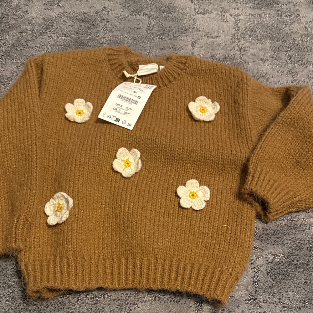 Zara girls sweater size 5 new